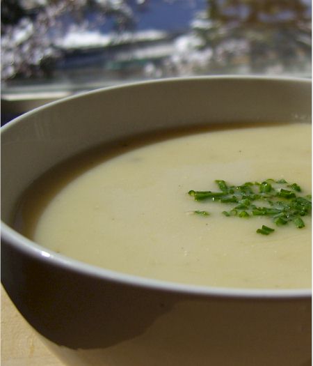 creamy, dairy-free green garlic soup