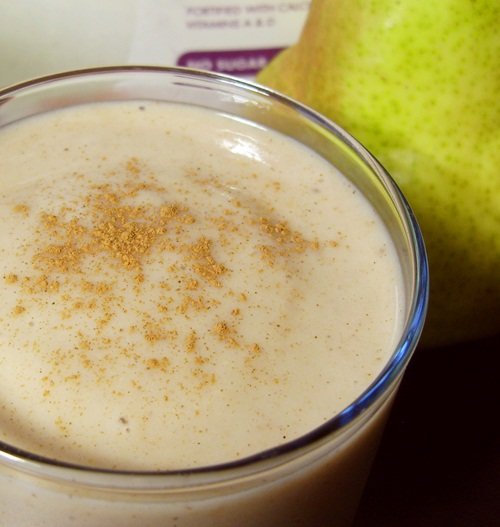 Vegan Almond Pear Spice Smoothie - Dairy-Free, Soy-Free, Sugar-Free, and Gluten-Free